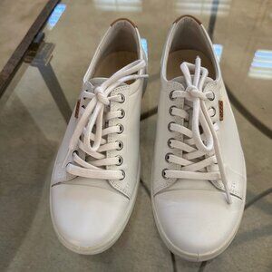 Ecco Leather Sneakers